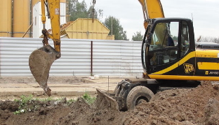 Выкопать яму экскаватором в Сарапуле от 920 руб. - 2Землекопа-Срл 